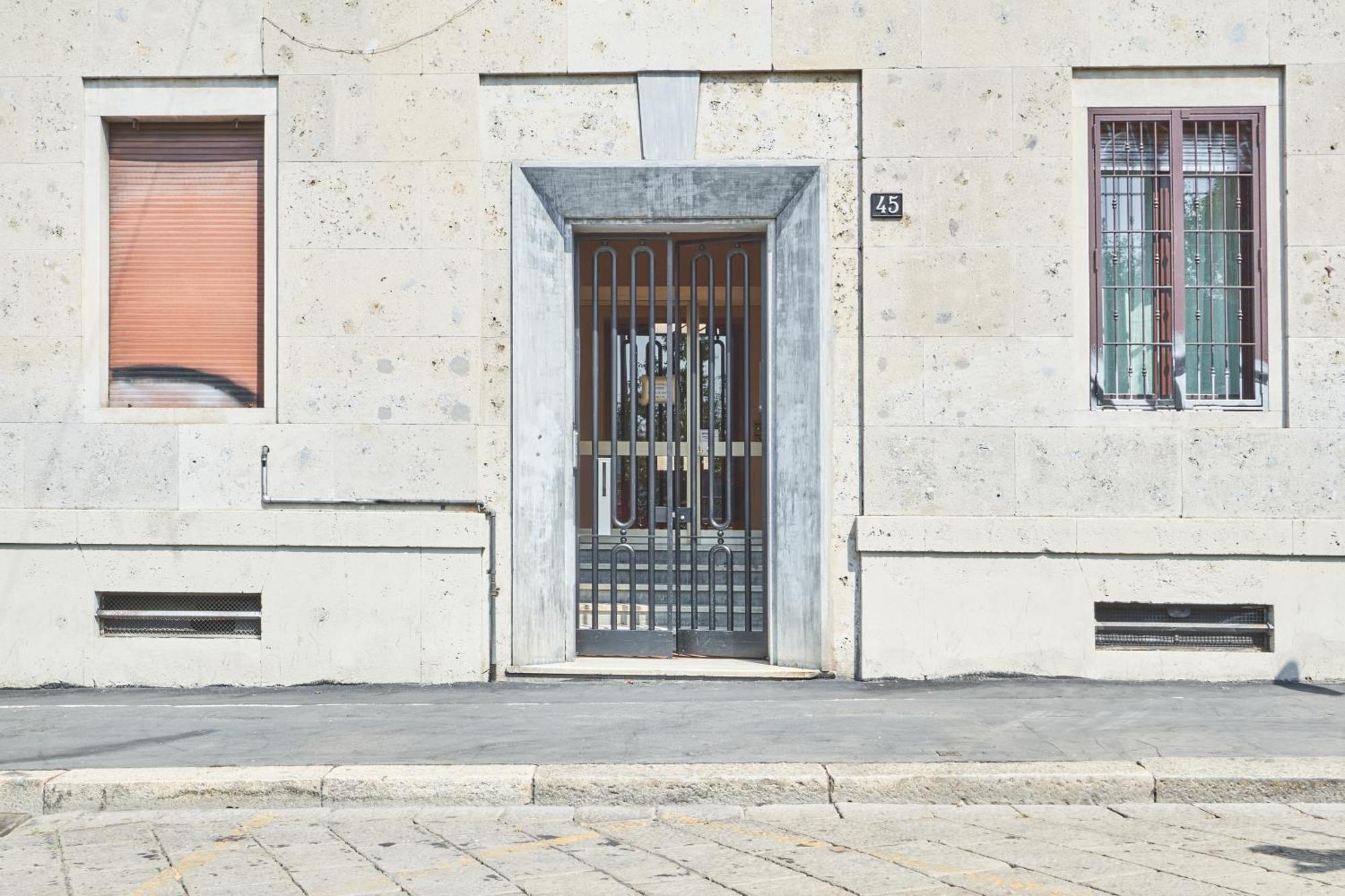 מילאנו Spacious Flat Close To Fondazione Prada & Metro מראה חיצוני תמונה